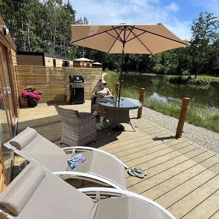 Oak Boutique Lodge Includes Hot Tub Air Con & Dog York Exterior photo