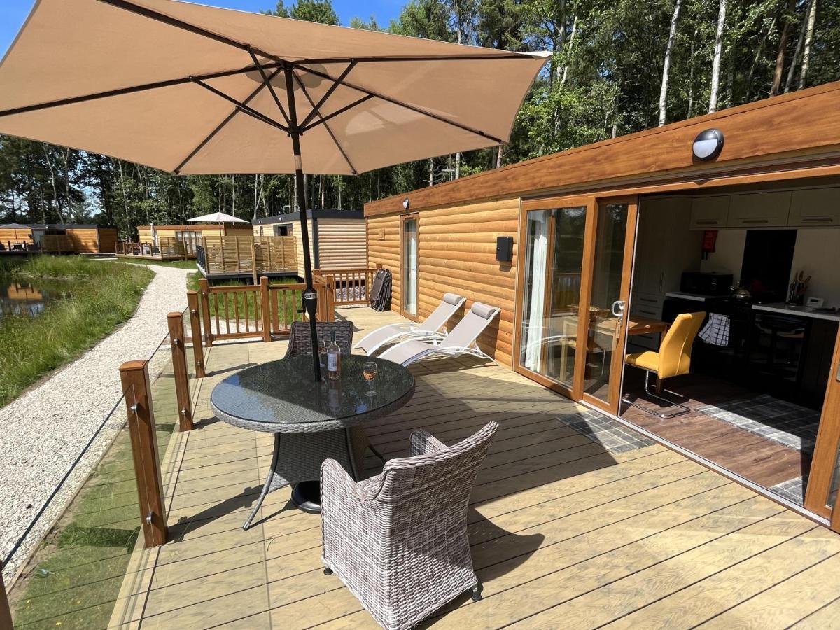 Oak Boutique Includes Hot Tub Air Con & Dog York